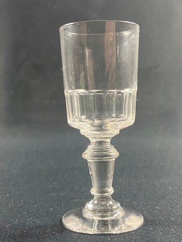 Verre à pied en verre XIXe pour cave à liqueur