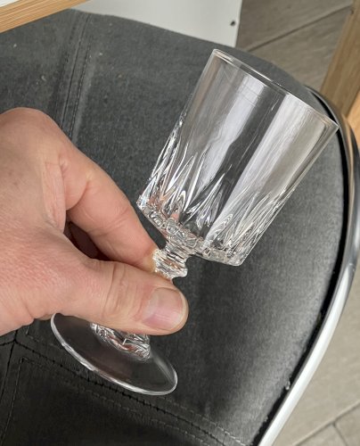 verre a vin blanc Cristal d'Arques modele Louvre hauteur 12,5 cm