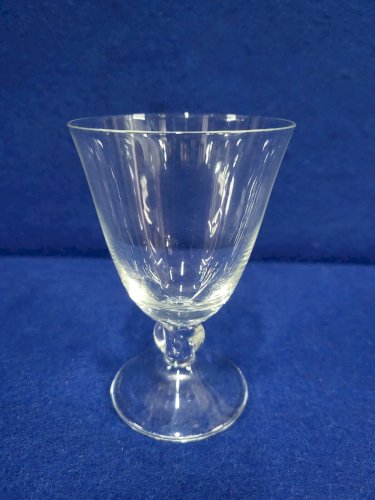VERRE A VIN EN CRISTAL DAUM FRANCE