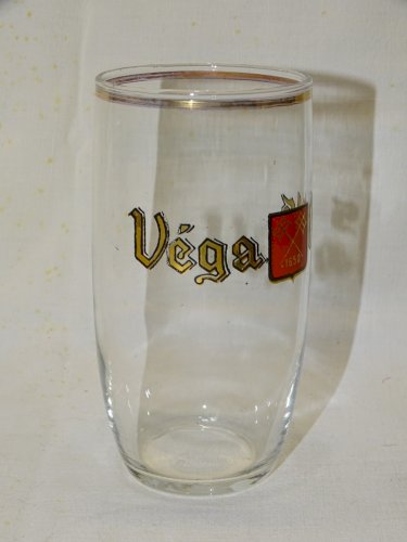 -VERRE ANCIEN PUBLICITE BIERE VEGA PILS 1650 LETTRES DOREES  COLLECTION PUB    D