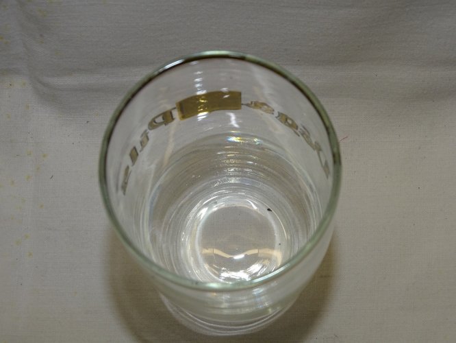 -VERRE ANCIEN PUBLICITE BIERE VEGA PILS 1650 LETTRES DOREES  COLLECTION PUB    D