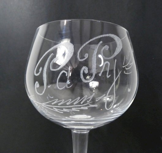 verre ballon à pied en cristal gravé vintage