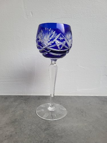 VERRE EN CRISTAL DE COULEUR BLEU