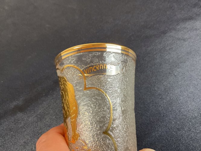 verre givrée dégagé à l acide décor or , panthère Vincennes