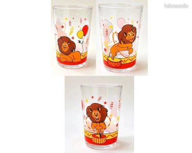 vintage circus lion glass