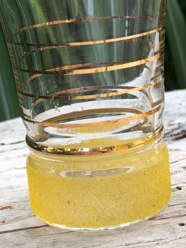 Verres à digestif vintage en verre granité jaune