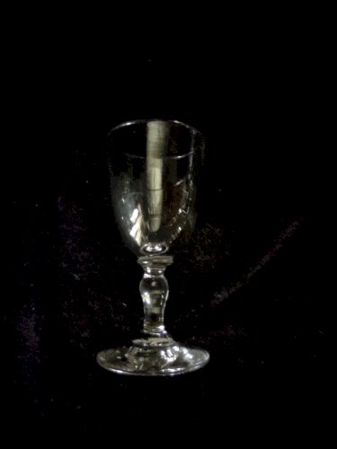 verres à pied de bistrot anciens - vins cuits