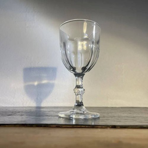 Verres à pied style bistrot