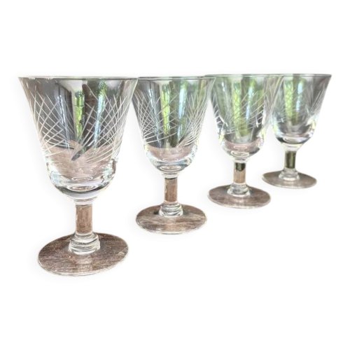 Verres à vin en cristal ciselé
