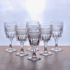 Verres à vin vintage en cristal taille diamant