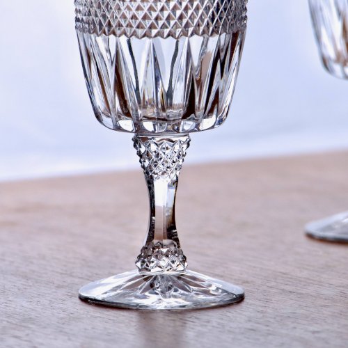 Verres à vin vintage en cristal taille diamant