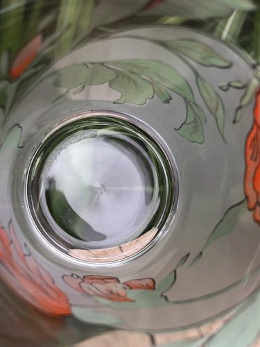 Verres vintage motifs fleurs rouges