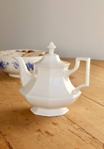 Verseuse vintage en porcelaine blanche Johnson Brothers motif Perle