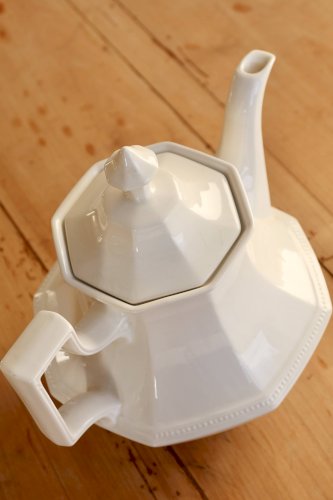 Verseuse vintage en porcelaine blanche Johnson Brothers motif Perle