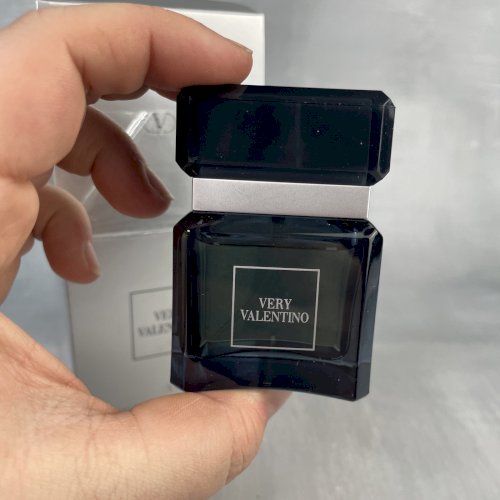 VERY VALENTINO 30ml EDT eau de toilette pour homme vapo spray avec boite
