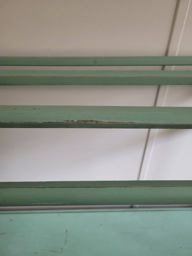 Vestiaire d’entrée, portant « Jette-habits »