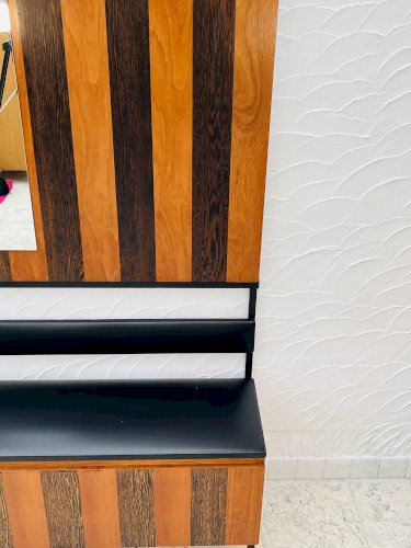 Vestiaire mural vintage avec banc coffre années 70