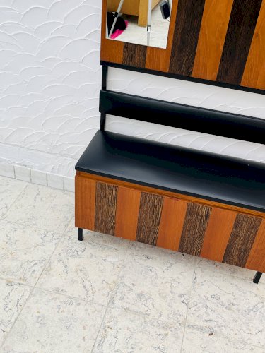 Vestiaire mural vintage avec banc coffre années 70