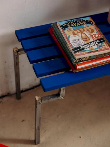 Victor, le banc en bois Guariche N°16