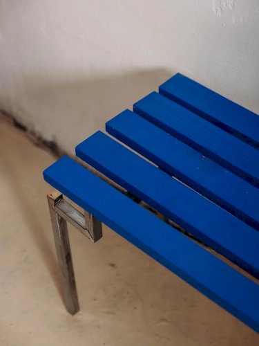 Victor, le banc en bois Guariche N°16