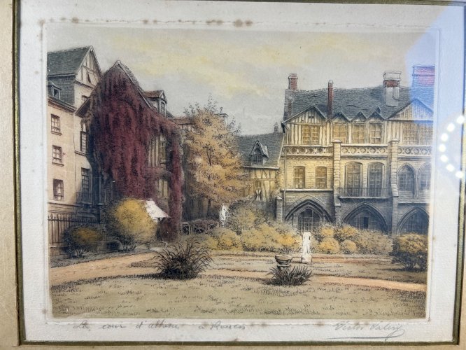 Victor Valéry (Lochelongue, 1870-1930) – “La Cour d’Albane à Rouen” – Gravure an