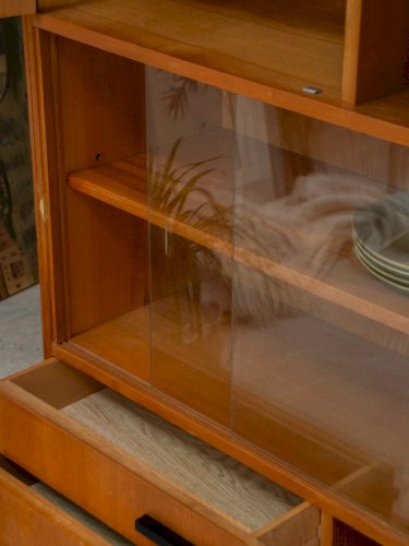 Victoria, la grande vitrine en bois clair N°77