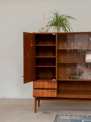 Victoria, la grande vitrine en bois N°75