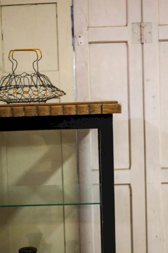 Victoria, la vitrine Art Déco en bois N°116