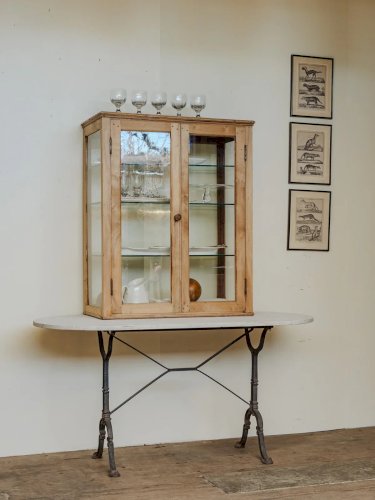 Victoria, la vitrine en bois N°103