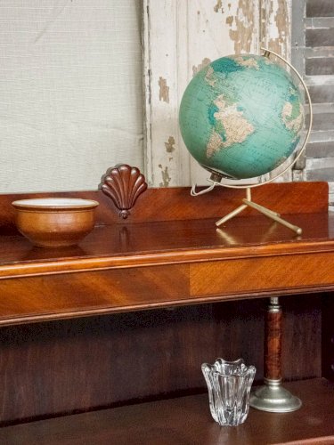 Victoria, la vitrine en bois N°104