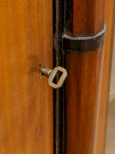 Victoria, la vitrine vintage en bois N°144