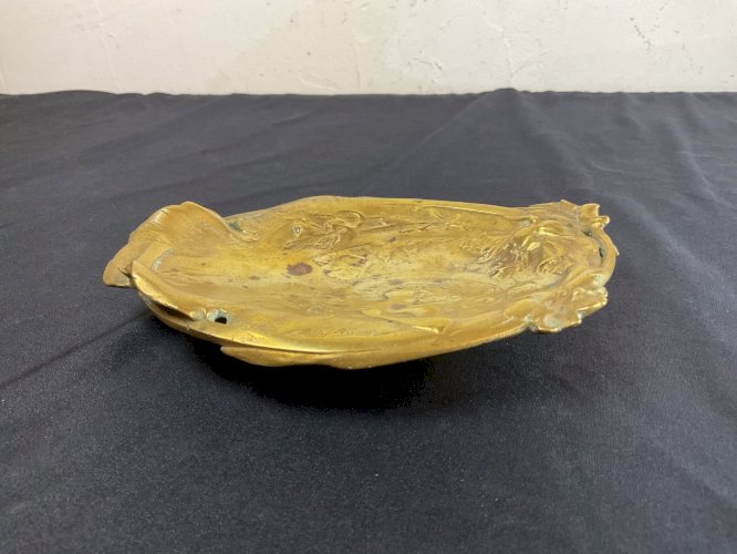 Vide poche Art nouveau femme, érotique en bronze Auguste ARNOUX barbedienne .