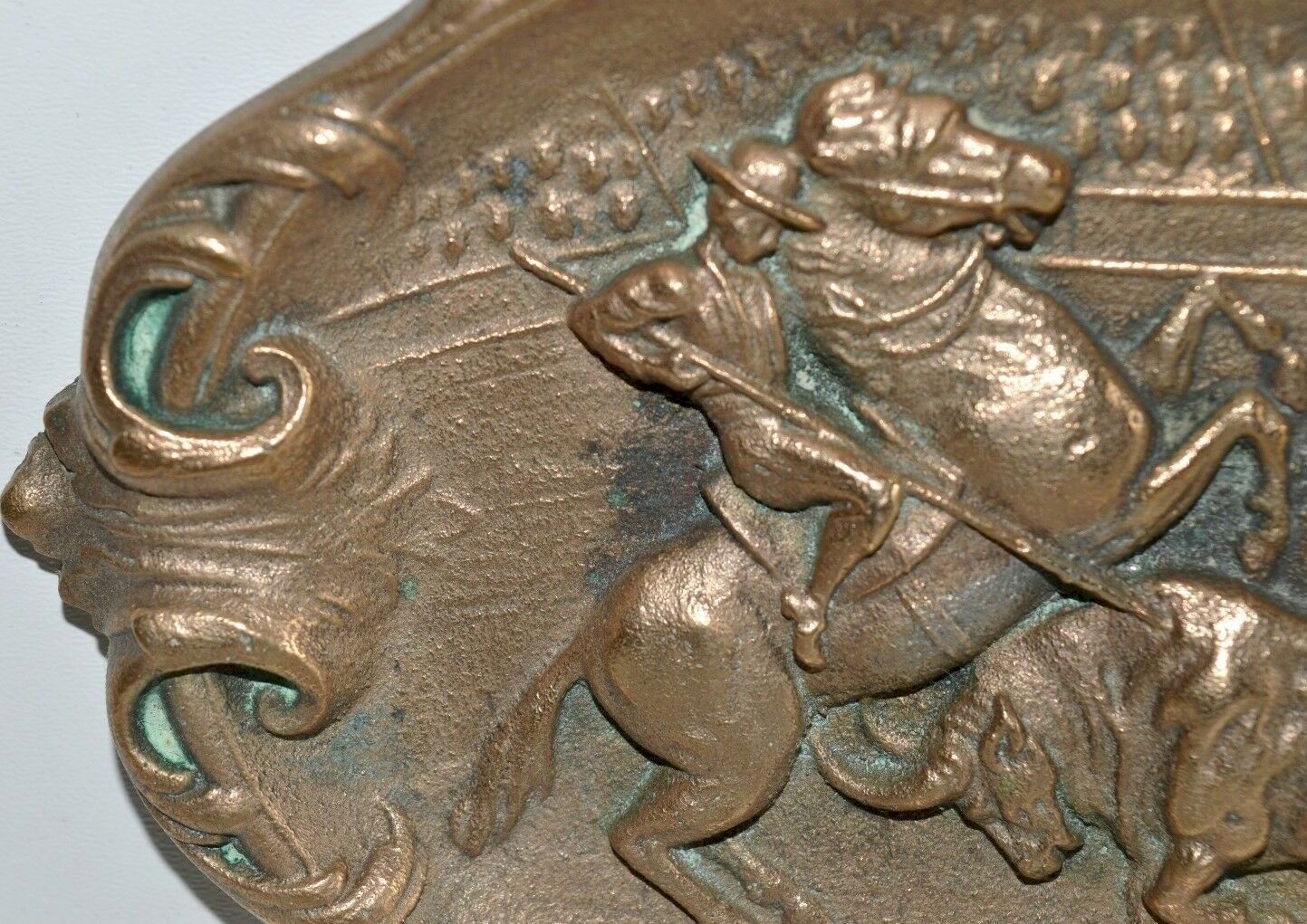 Cendrier Ou Vide-poche Ancien En Bronze Doré - Décor Chien De Chasse - Antiquité