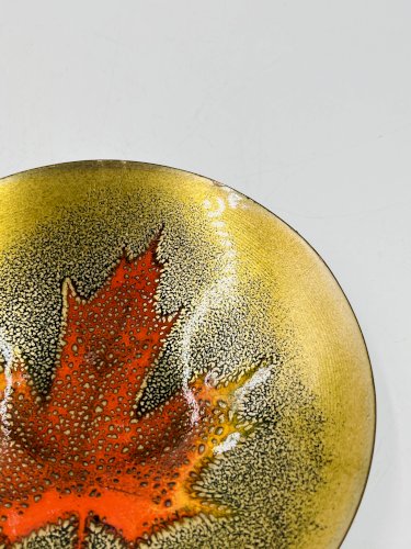 Vide poche émaillé feuille signé Jules Perrier artisan Québec