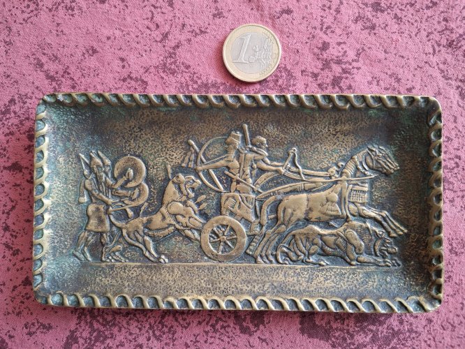 Vide poche en bronze 15,3 X 8 cm 265 grammes signé Max Le Verrier très bon état