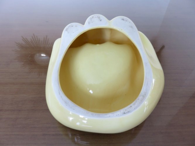 VIDE POCHE EN CERAMIQUE JAUNE EN FORME DE MAIN ANNEES 60 70 VINTAGE ERA JOUVE