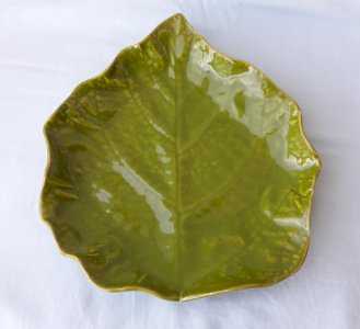 Leaf catchall by Pol Chambost