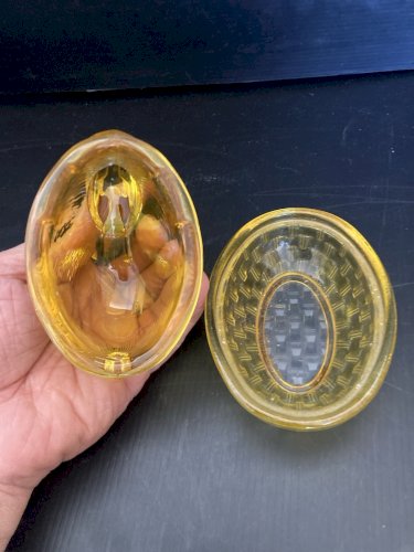 vide poche lapin  en verre moulé  jaune épais vintage verrerie décoration