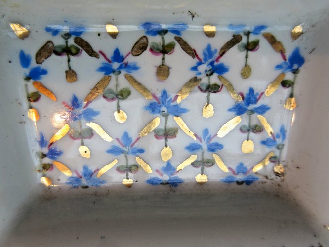 Vide-poche ou porte savon, décor bleu et Or, porcelaine Limoges signé S. LUGAN