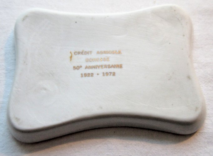 Vide-poche ou porte savon, décor de 2 roses en porcelaine de Limoges