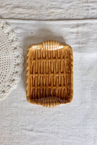 Vide-poche vintage en céramique couleur moutarde effet tressé