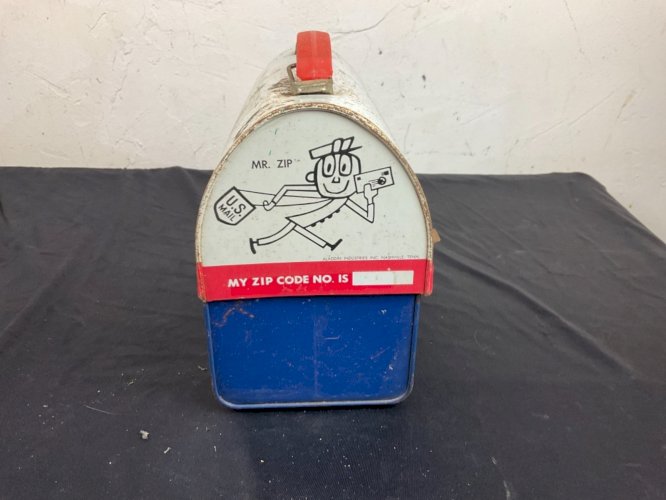 Vintage Ancienne Boîte à Lunch ,US Mail Métal Dôme 1969 Aladdin