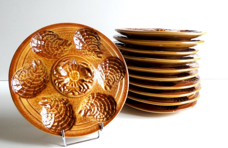 Vintage Barbotine Lot de Cinq Assiettes à Huîtres, Ateliers du Revernay Sarreguemines 