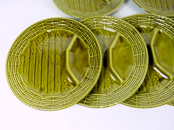 Vintage lot de 7 assiettes à asperges & 1 plateau faïence Sarreguemines signées