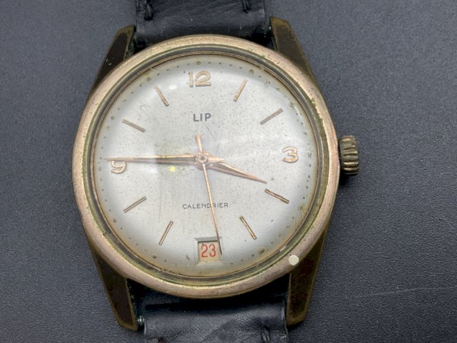 VINTAGE MONTRE  CALENDRIER LIP R23C plaque or