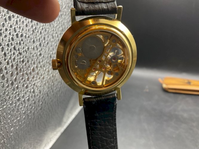 Vintage Montre mécanique squelette