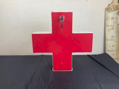 vintage originale 1950 ARMOIRE murale à PHARMACIE d école en Métal