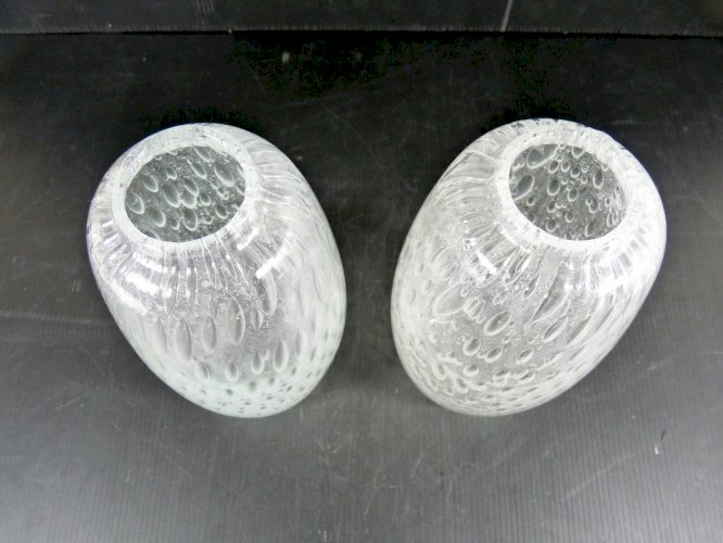 Vintage paire de vases en verre soufflé bullé de Biot transparent pas signés