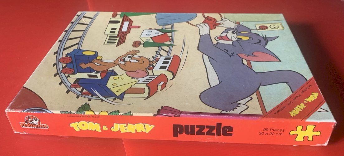 Vintage puzzle Tom&Jerry 99 pièces 1967 éditeur B.C.F