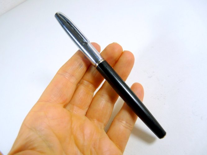 Vintage stylo à plume BUS' PEN 8 signé